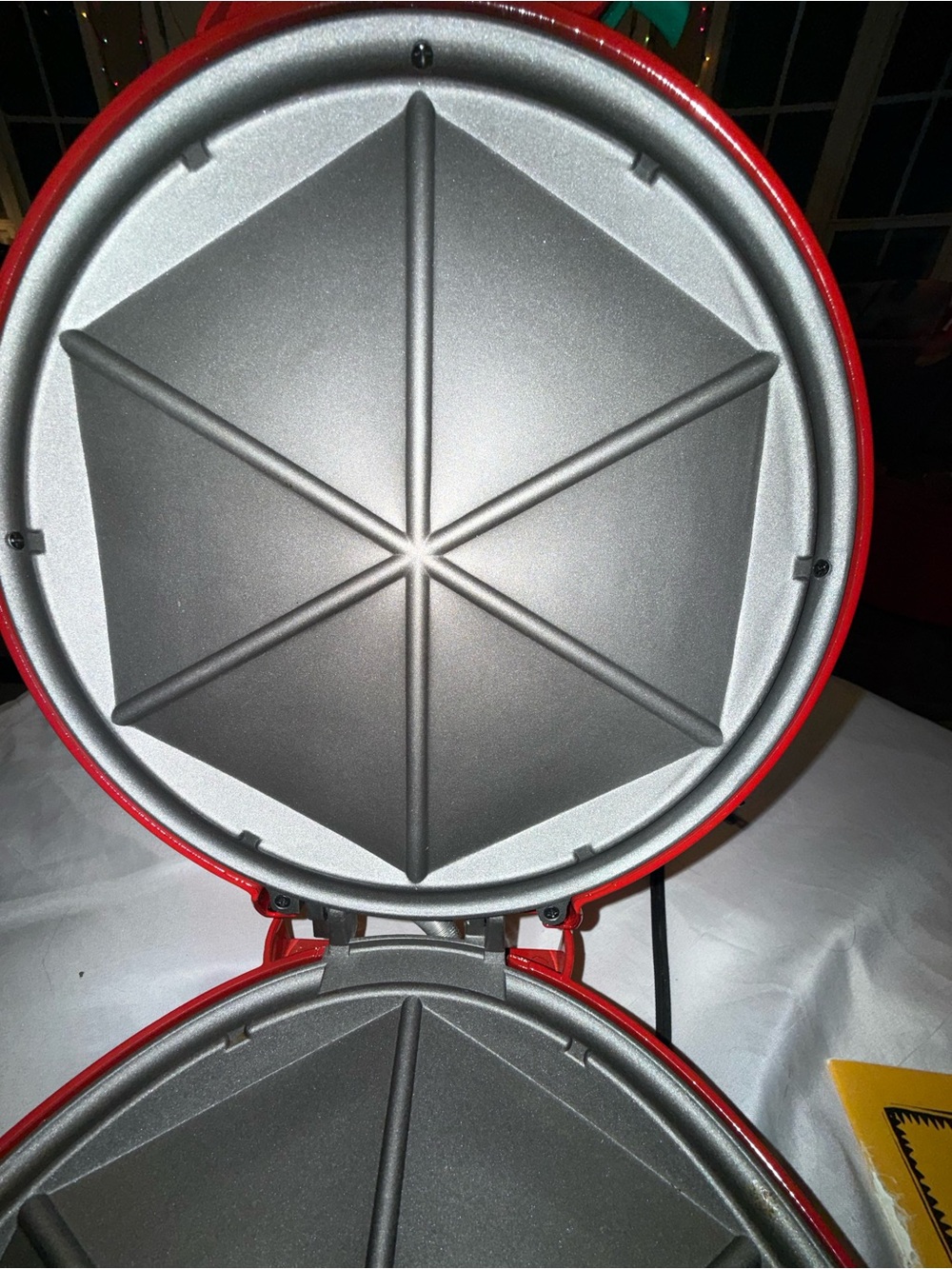 El Paso Chile Company Red Electric quesadilla maker - Picture 5 of 12